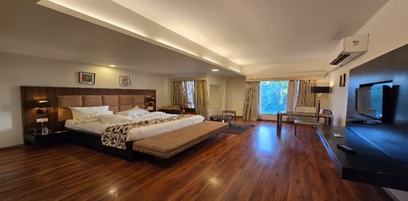 Top3 Lords Resort